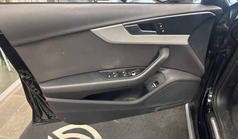 AUDI A4 ALL ROAD pieno