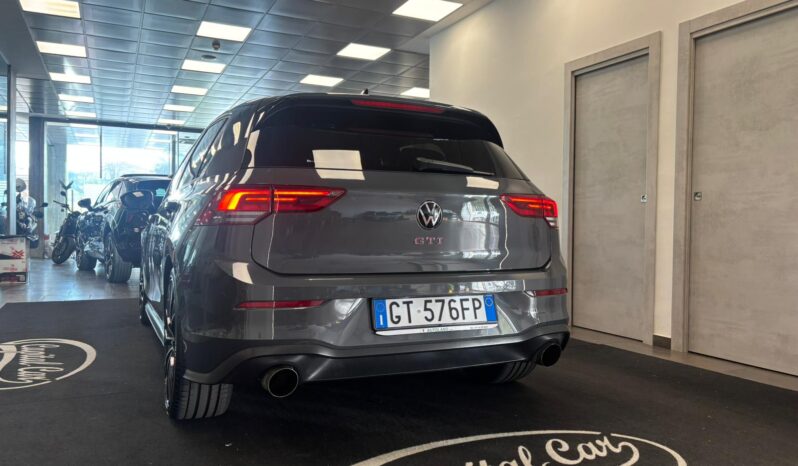 VOLKSWAGEN GOLF GTI pieno