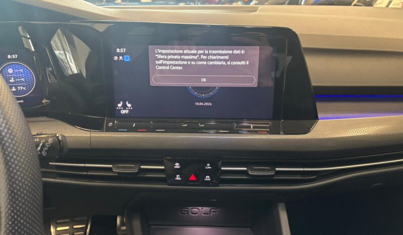 VOLKSWAGEN GOLF GTI pieno