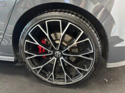VOLKSWAGEN GOLF GTI pieno