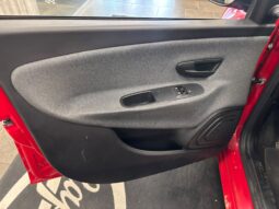 LANCIA YPSILON 1.0HYBRID pieno