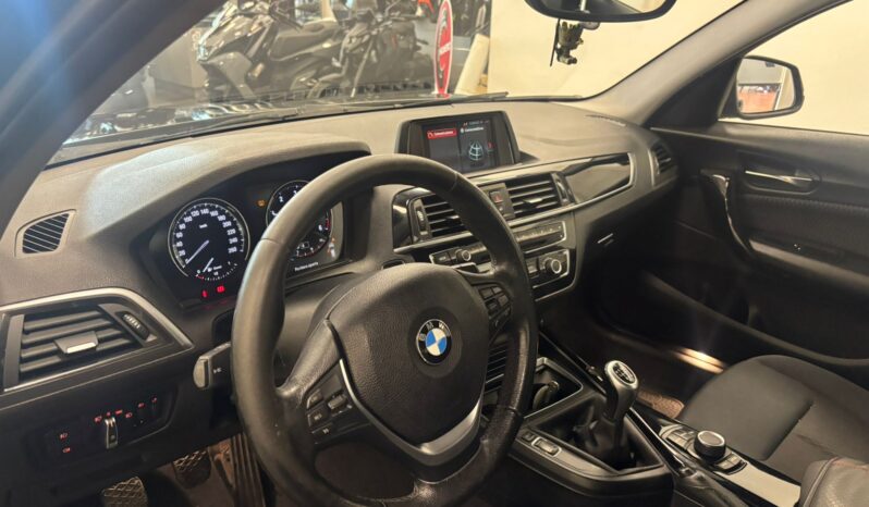 BMW 116D pieno