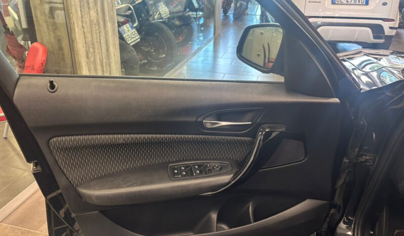 BMW 116D pieno
