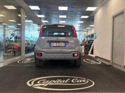 FIAT PANDA HYBRID CROSS pieno