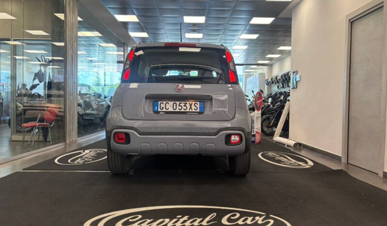 FIAT PANDA HYBRID CROSS pieno
