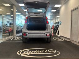 FIAT PANDA HYBRID CROSS pieno