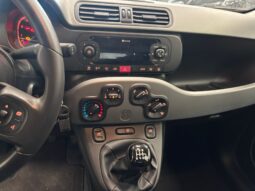 FIAT PANDA HYBRID CROSS pieno