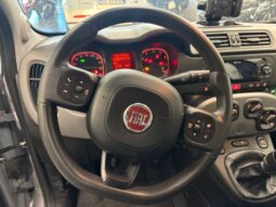 FIAT PANDA HYBRID CROSS pieno
