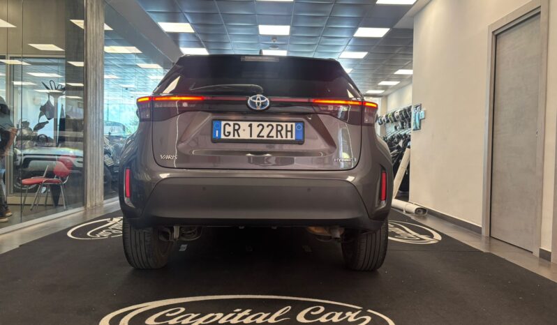 TOYOTA YARIS CROSS pieno