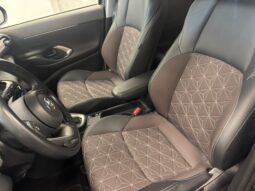 TOYOTA YARIS CROSS pieno