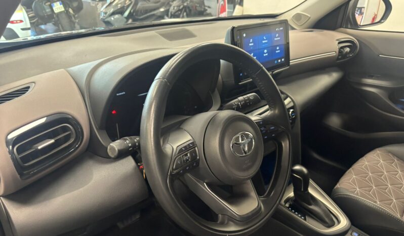 TOYOTA YARIS CROSS pieno