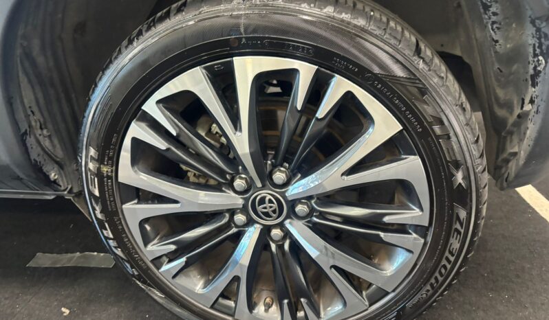 TOYOTA YARIS CROSS pieno