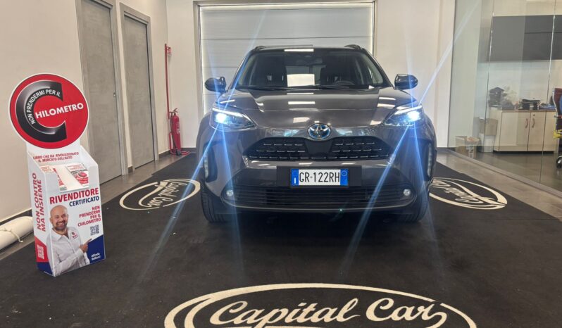 TOYOTA YARIS CROSS pieno