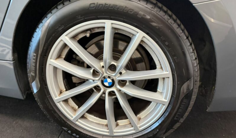 BMW 316D TOURING pieno