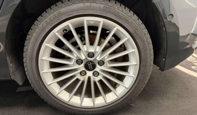 AUDI A3 30TFSI S-TRONIC pieno