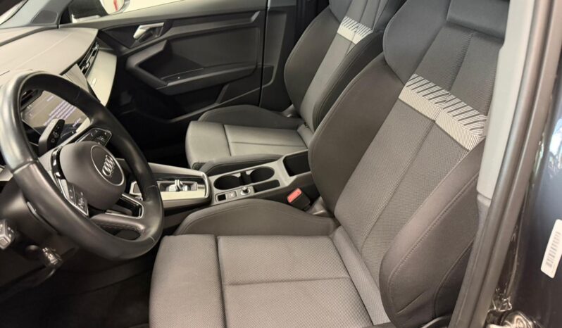 AUDI A3 30TFSI S-TRONIC pieno