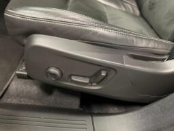 VOLVO XC40 pieno