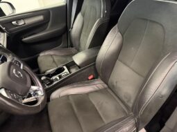 VOLVO XC40 pieno