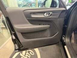 VOLVO XC40 pieno