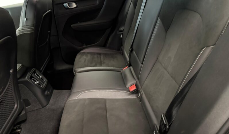 VOLVO XC40 pieno