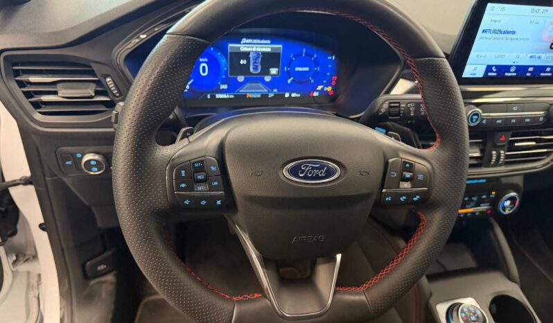 FORD KUGA 2.0D AWD ST-LINE pieno