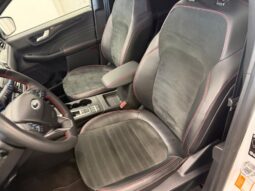 FORD KUGA 2.0D AWD ST-LINE pieno