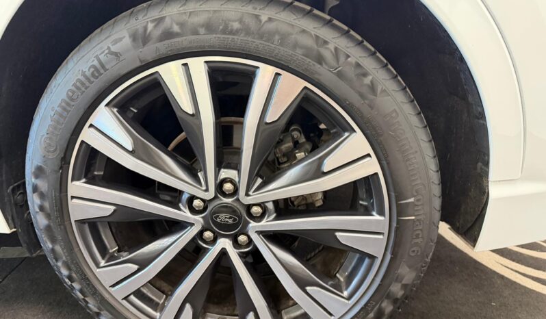 FORD KUGA 2.0D AWD ST-LINE pieno