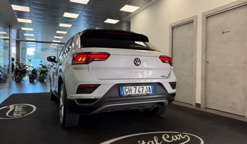 VOLKSWAGEN T-ROC DSG 4-MOTION pieno
