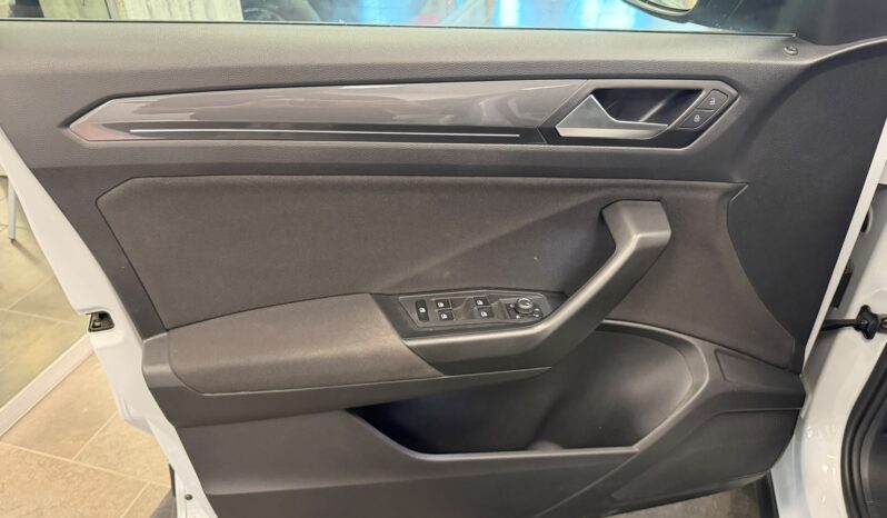 VOLKSWAGEN T-ROC DSG 4-MOTION pieno