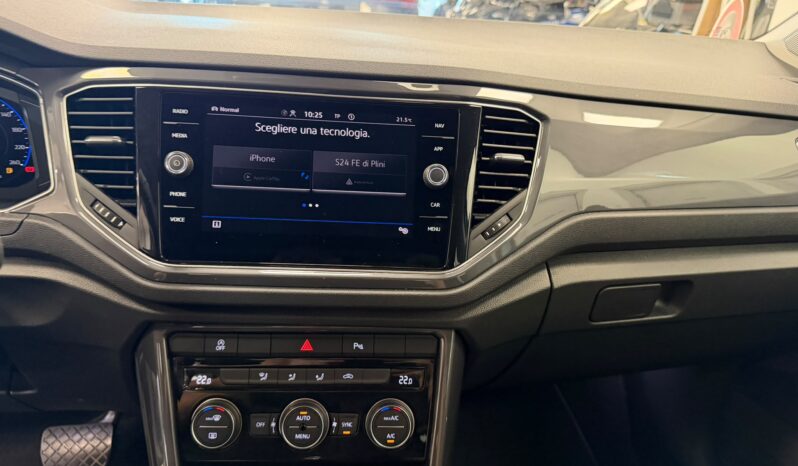 VOLKSWAGEN T-ROC DSG 4-MOTION pieno