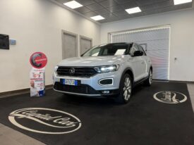 VOLKSWAGEN T-ROC DSG 4-MOTION