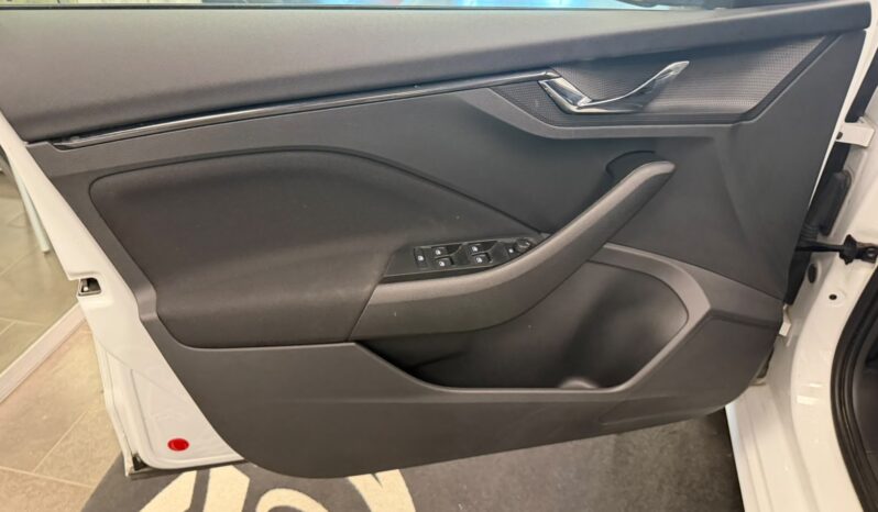 SKODA KAMIQ pieno