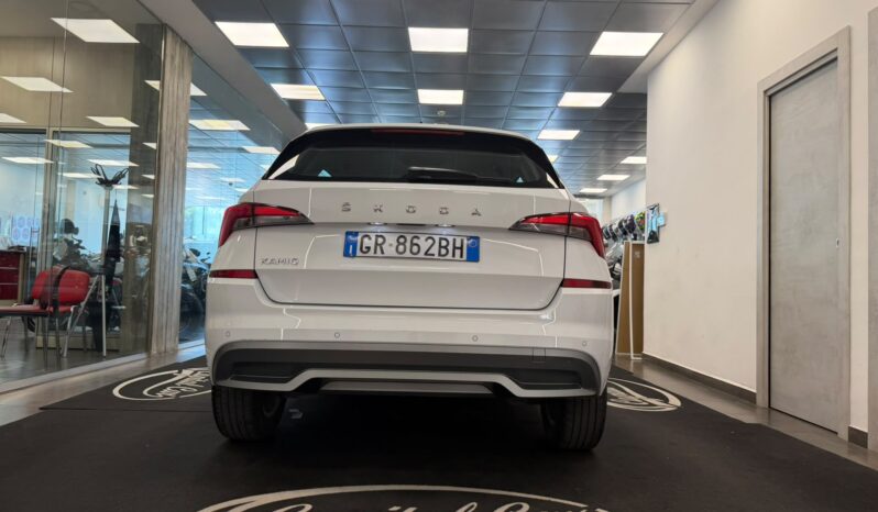 SKODA KAMIQ pieno
