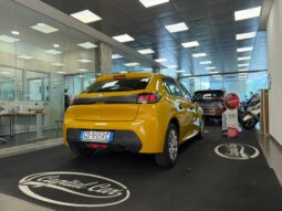 PEUGEOT 208 pieno