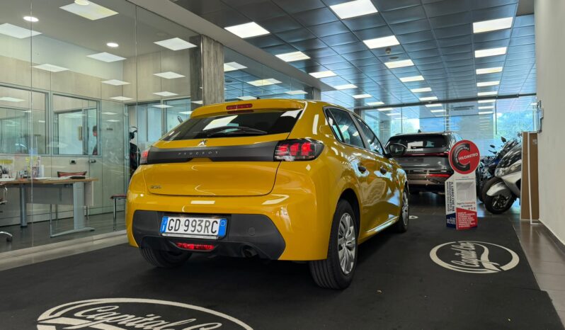 PEUGEOT 208 pieno