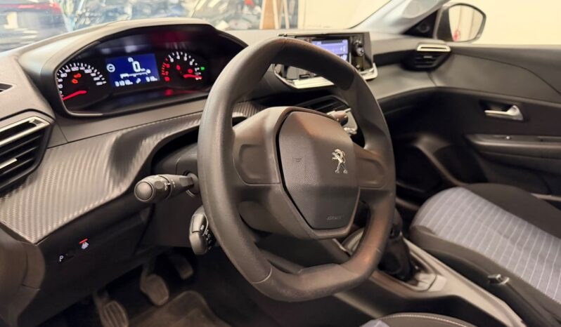 PEUGEOT 208 pieno
