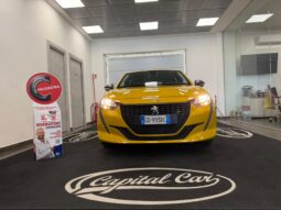 PEUGEOT 208 pieno
